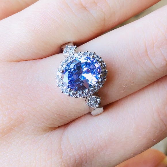 New sterling silver crystal ring - Picture 2 of 4